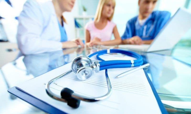 Ai nevoie de spitalizare și nu ai asigurare de sănătate? Cât te costă spitalizarea în unitățile de stat