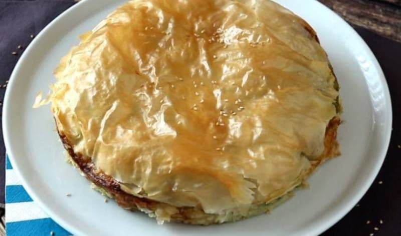 Plăcintă grecească cu spanac și feta