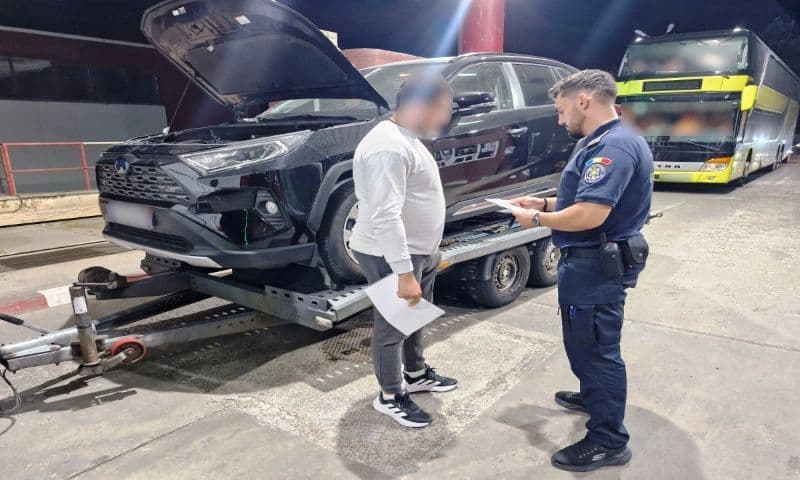 Autoturism furat, descoperit de polițiștii de frontieră botoșăneni