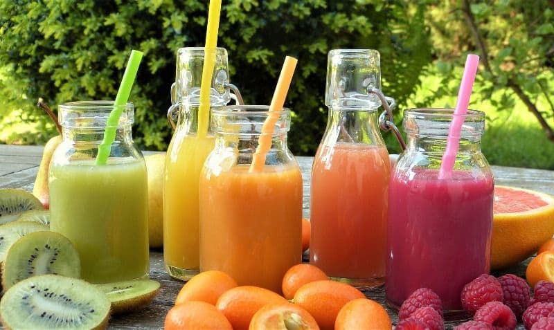 Sucuri de fructe care sunt mai sănătoase decât credeai