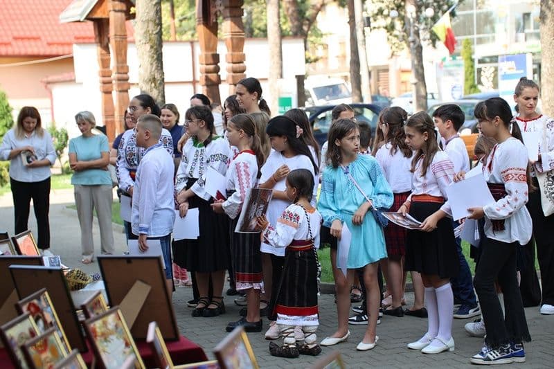 „Un penel pentru credință” – tabără de pictură organizată la Vorona