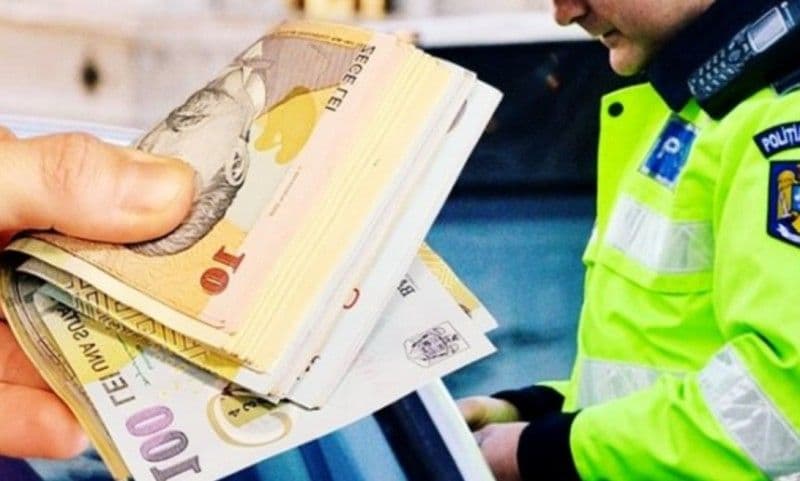 Dare de mită săvârșită de către un conducător auto denunțată de către polițiștii din cadrul Poliției Botoșani