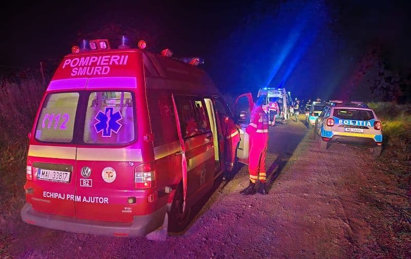 Trei minori și doi adulți au ajuns la spital în urma unui accident produs în apropierea localității Dersca - FOTO