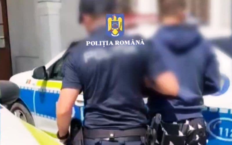 Tânăr de 20 de ani reținut de polițiști după ce a condus sub influența alcoolului și fără permis 