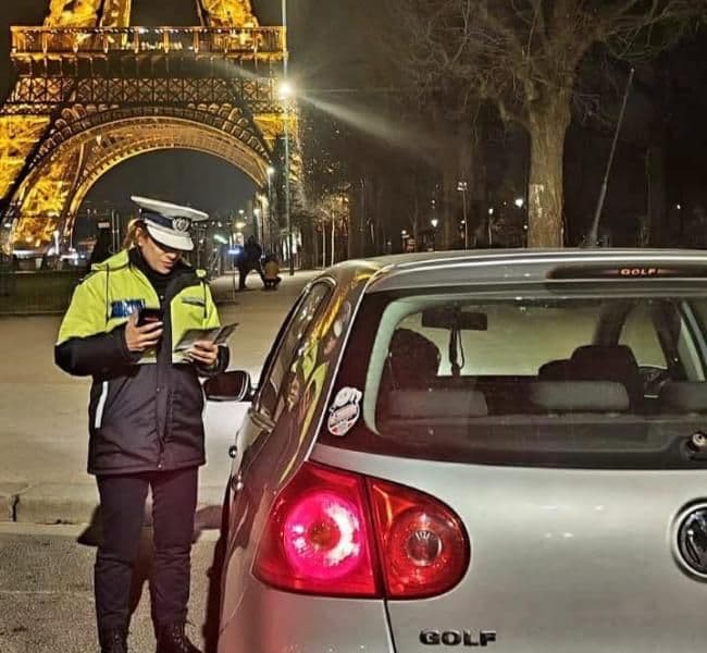 Simona, polițista din Botoșani care participă pentru a doua oară la o misiune în Franța