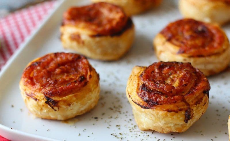 Rulouri de patiserie din foitaj la air fryer