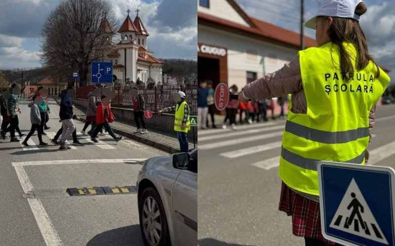 Activitate de educație rutieră- patrulă școlară în zona Școlii Profesionale „Ion Pillat”, din Dorohoi
