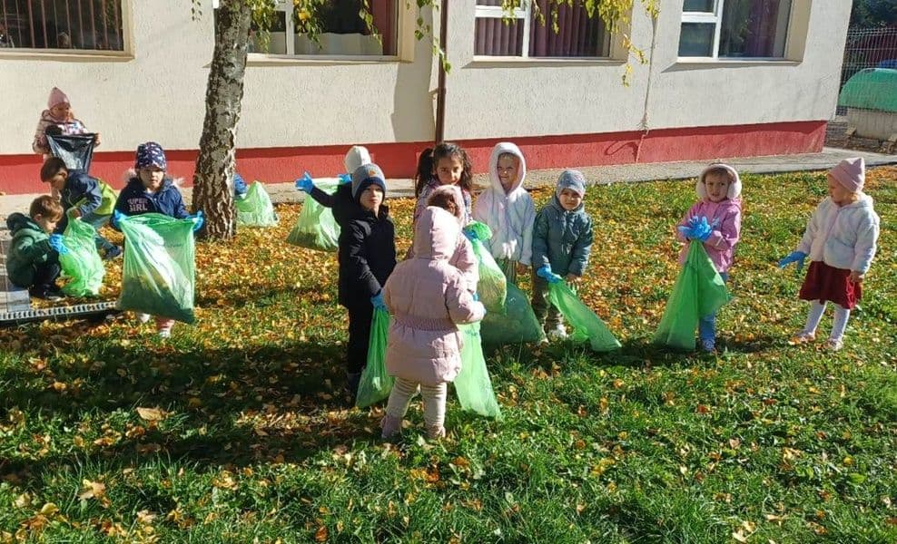  „O aventură în lumea naturii” - SĂPTĂMÂNA VERDE la Grădinița cu program prelungit nr.8 Dorohoi - FOTO