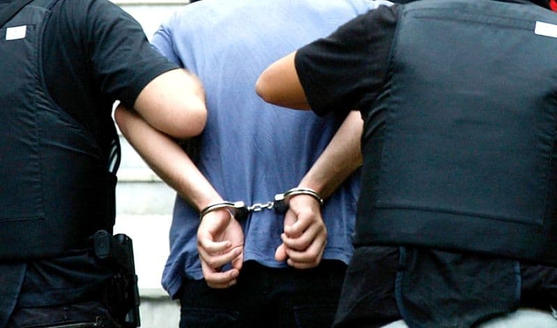 Arestat pentru 30 de zile în urma săvârșirii infracțiunii de violență în familie sub forma tentativei de omor 