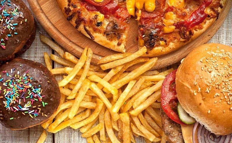 De ce să evităm alimentele procesate? O conversație sinceră despre ce pui în farfurie