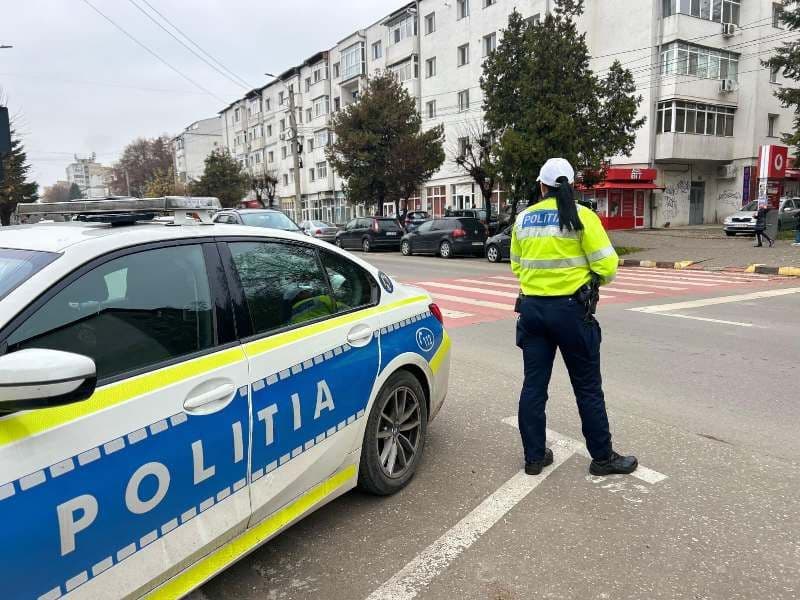 Femeie cu permisul suspendat pe motive medicale depistată în trafic de polițiștii botoșăneni