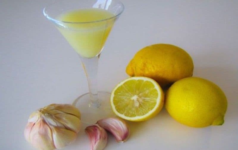 Cum să reduci tensiunea cu usturoi și lămâie: Un remediu natural vechi de când lumea