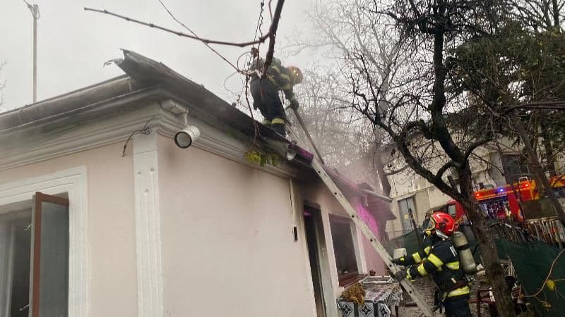 Incendiu provocat de un scurtcircuit într-o casă din Botoșani