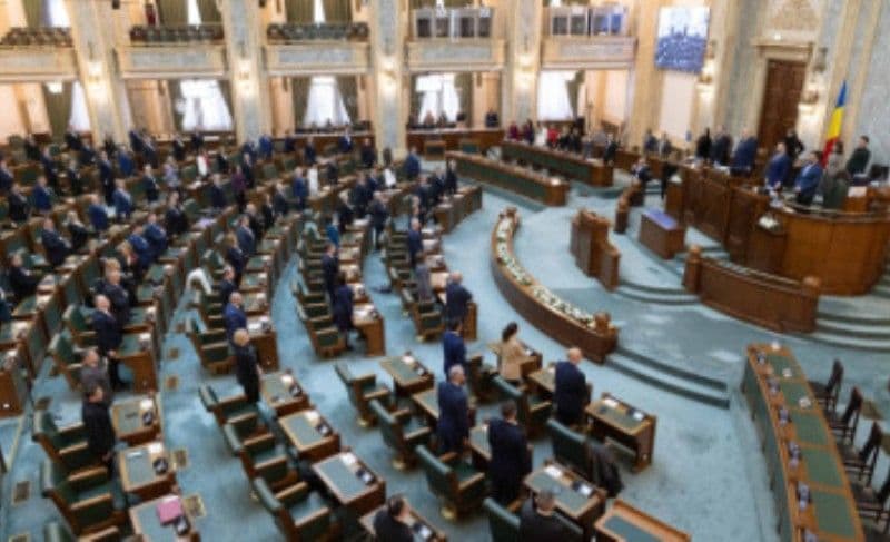 Proiect la Senat: Salariul minim diferențiat după calificare, vechime și studii