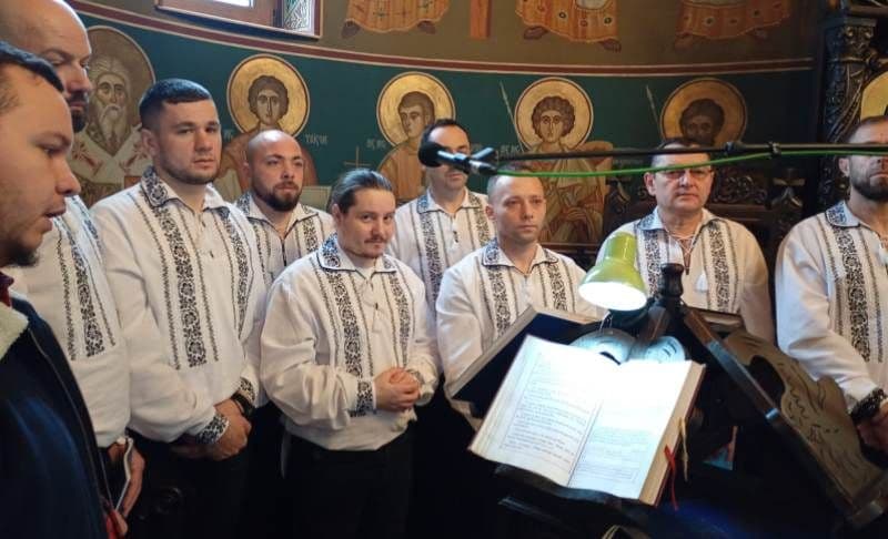 Un moment deosebit la Biserica „Sfântul Ilie” Dealu Mare-Dorohoi: persoane private de libertate de la Penitenciarul Botoșani au vestit Nașterea Domnul