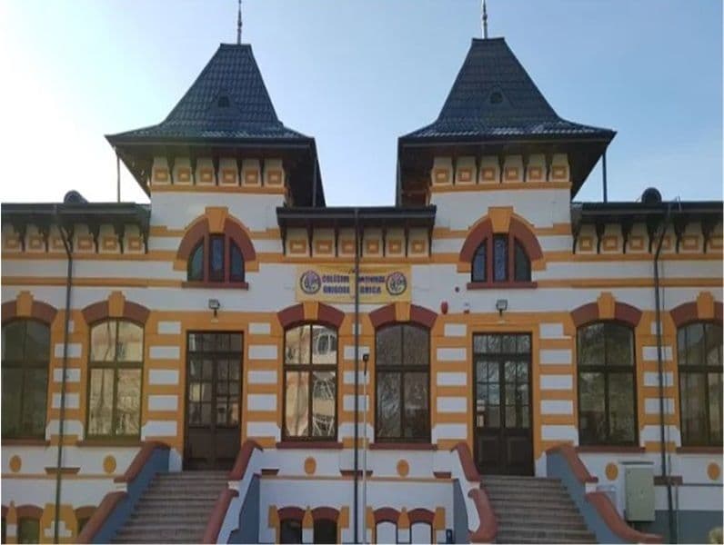 Recunoaștere națională pentru chimiștii Colegiului Național „Grigore Ghica” Dorohoi – premiu pe echipe la concursul „Academician Cristofor Simionescu”