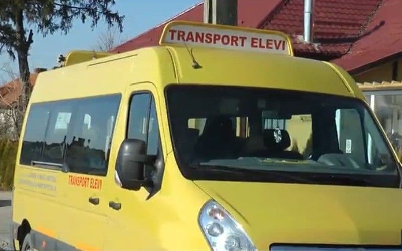 Microbuz școlar verificat într-o acțiune pentru siguranța elevilor la Flămânzi