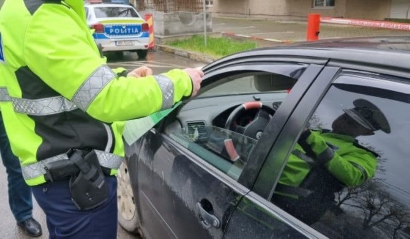 Dorohoian de 35 de ani depistat în trafic  sub influența alcoolului