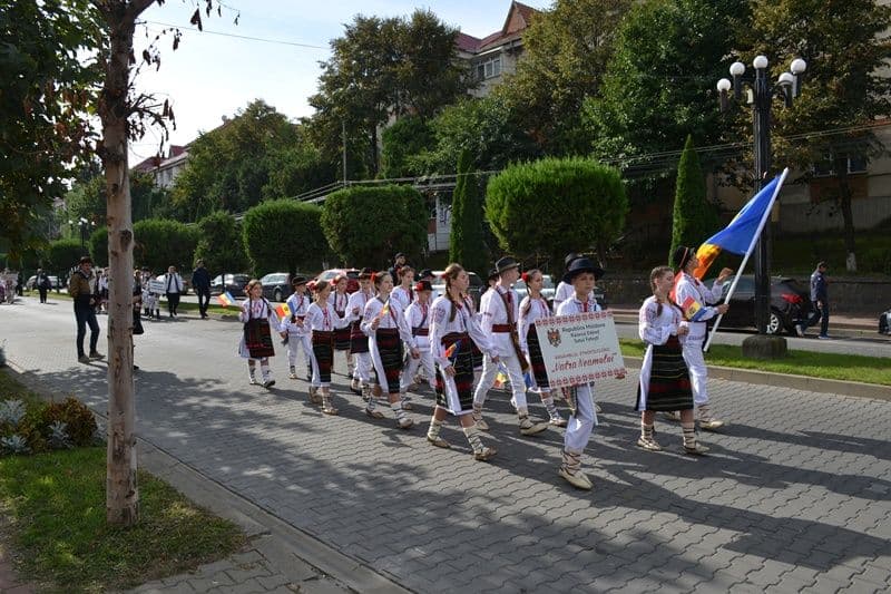 Parada Festivalul Mugurelul_001
