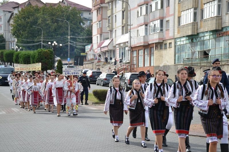 Parada Festivalul Mugurelul_011