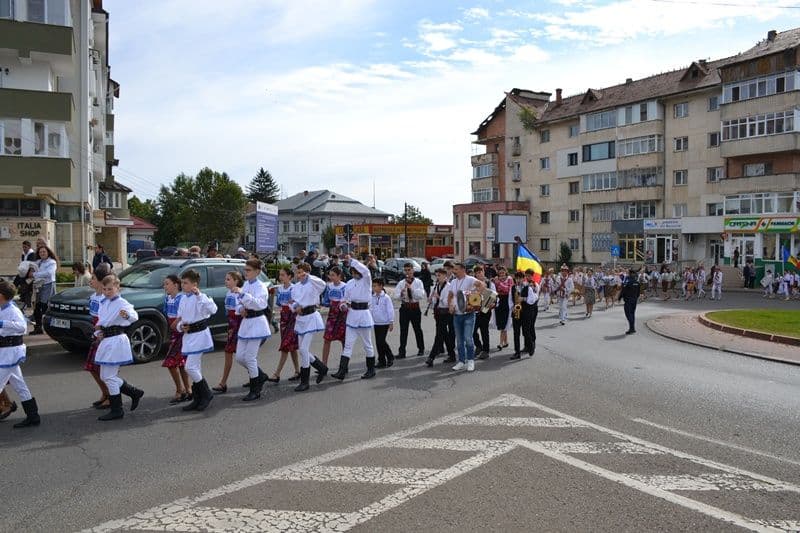 Parada Festivalul Mugurelul_013