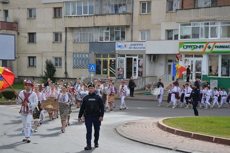 Parada Festivalul Mugurelul_014