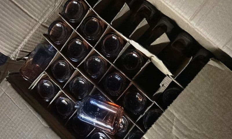 Contrabandă cu ambalaje de lux3