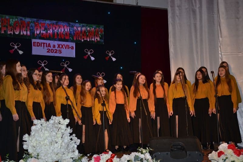 Flori pentru mama 2025_modern_003