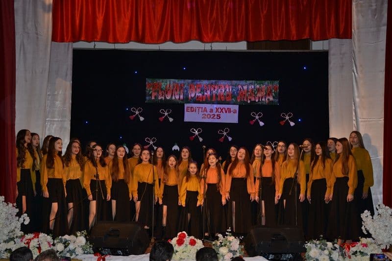 Flori pentru mama 2025_modern_005