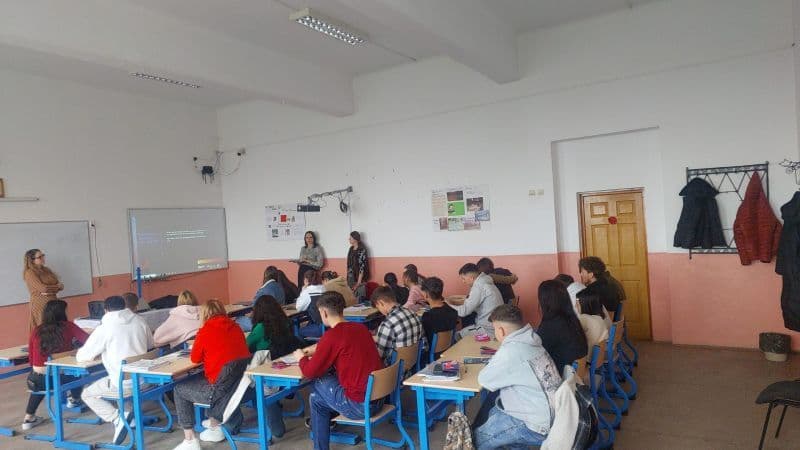 Activitate (5)