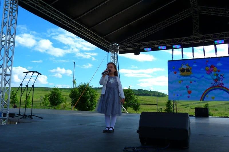Mici talente dorohoiene_011