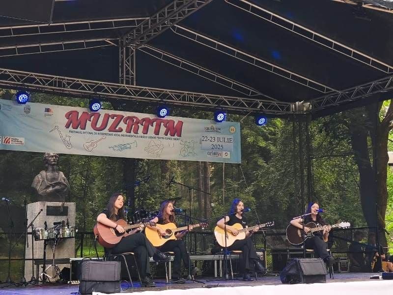Grupul DOMINANT FOLK - Festivalul MUZRITM VATRA DORNEI 2025