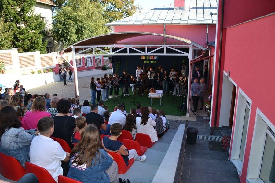deschidere club 02