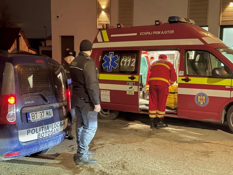 Oameni ai strazii preluati de pompieri_008