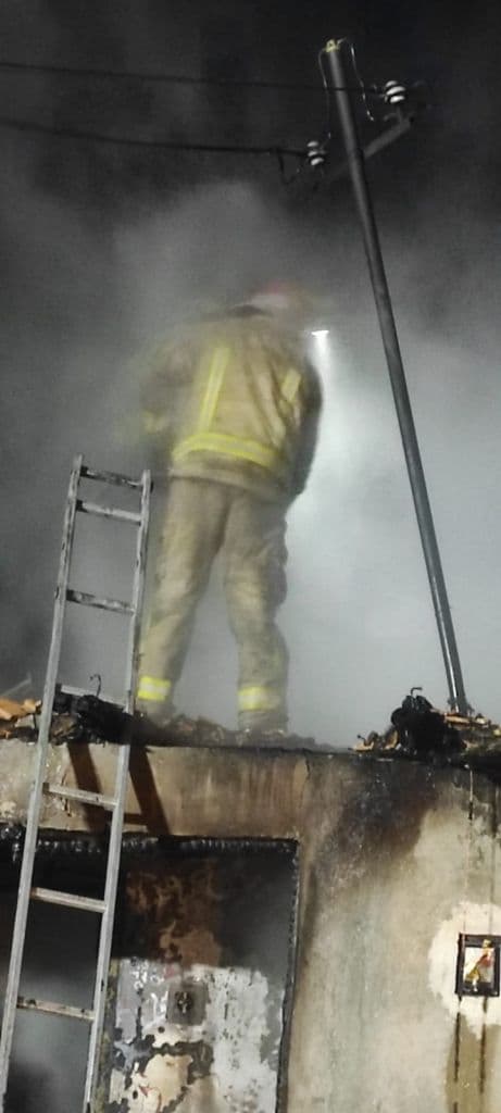 Incendiu casa_ (3)