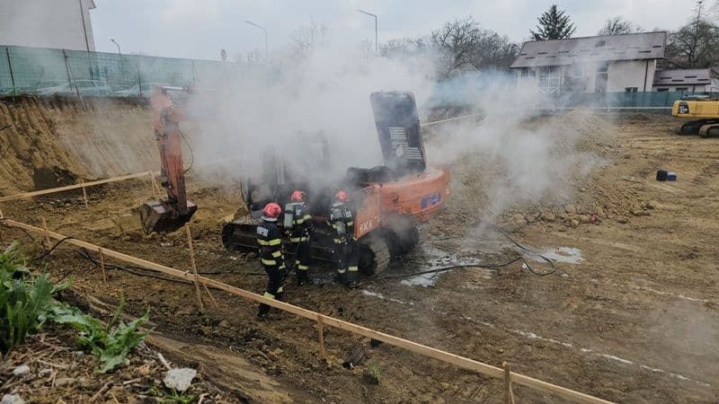 Incendiu excavator_001