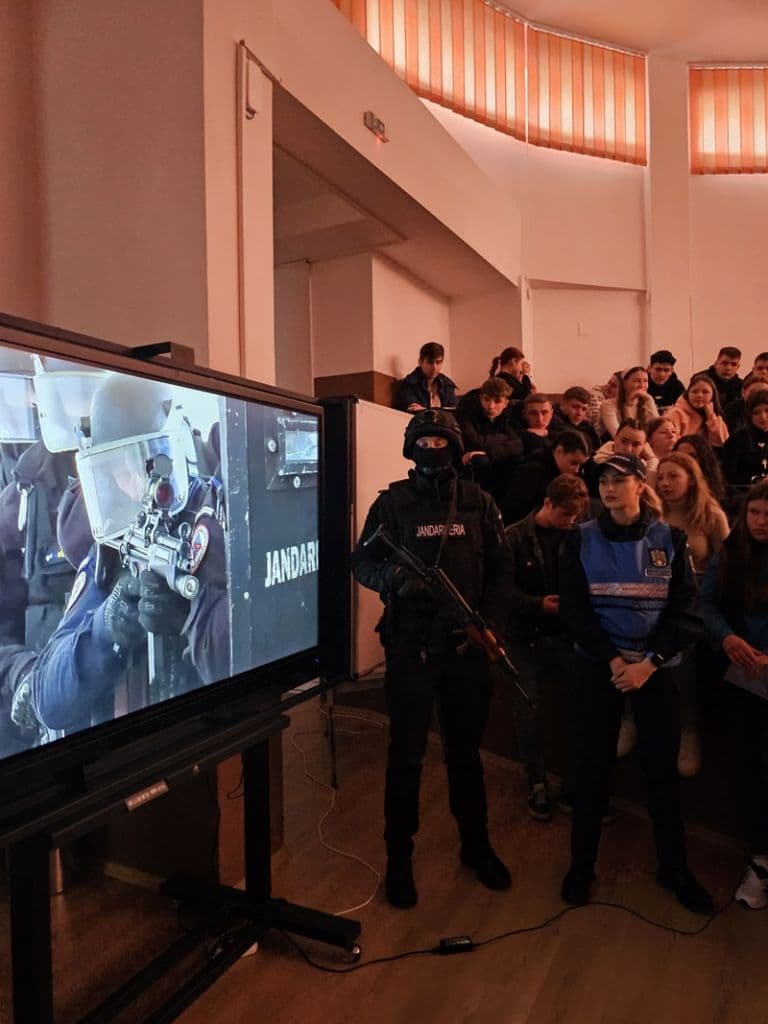 Activitate jandarmi Saveni_001