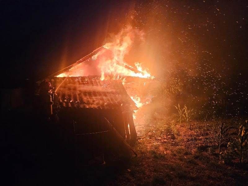 Incendiu Sendriceni_ (3)