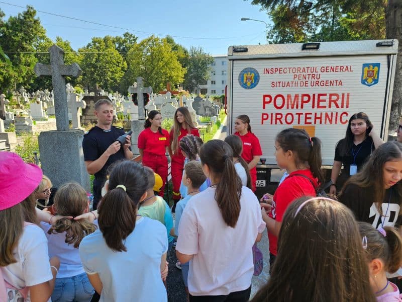 pomp (6)