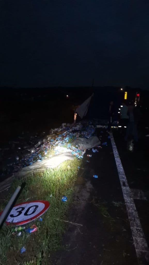 Tir cu bere rasturnat_004
