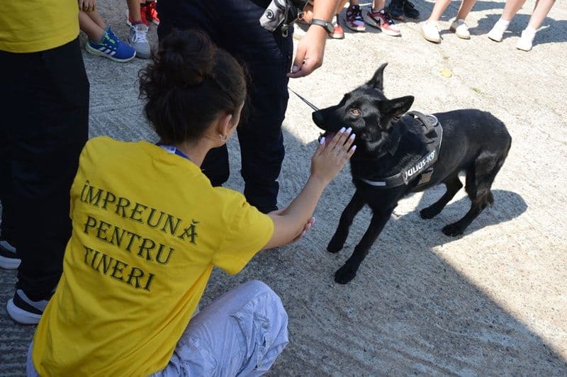 Zile de vara_politisti_003