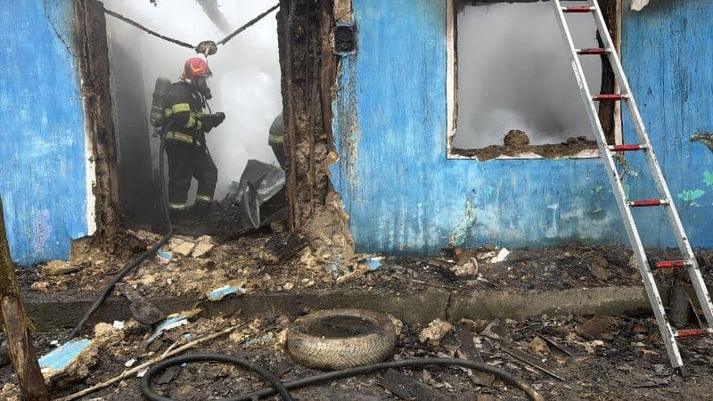 Bărbat în vârstă de 55 de ani decedat în urma unui incendiu izbucnit la o locuință din Cordăreni