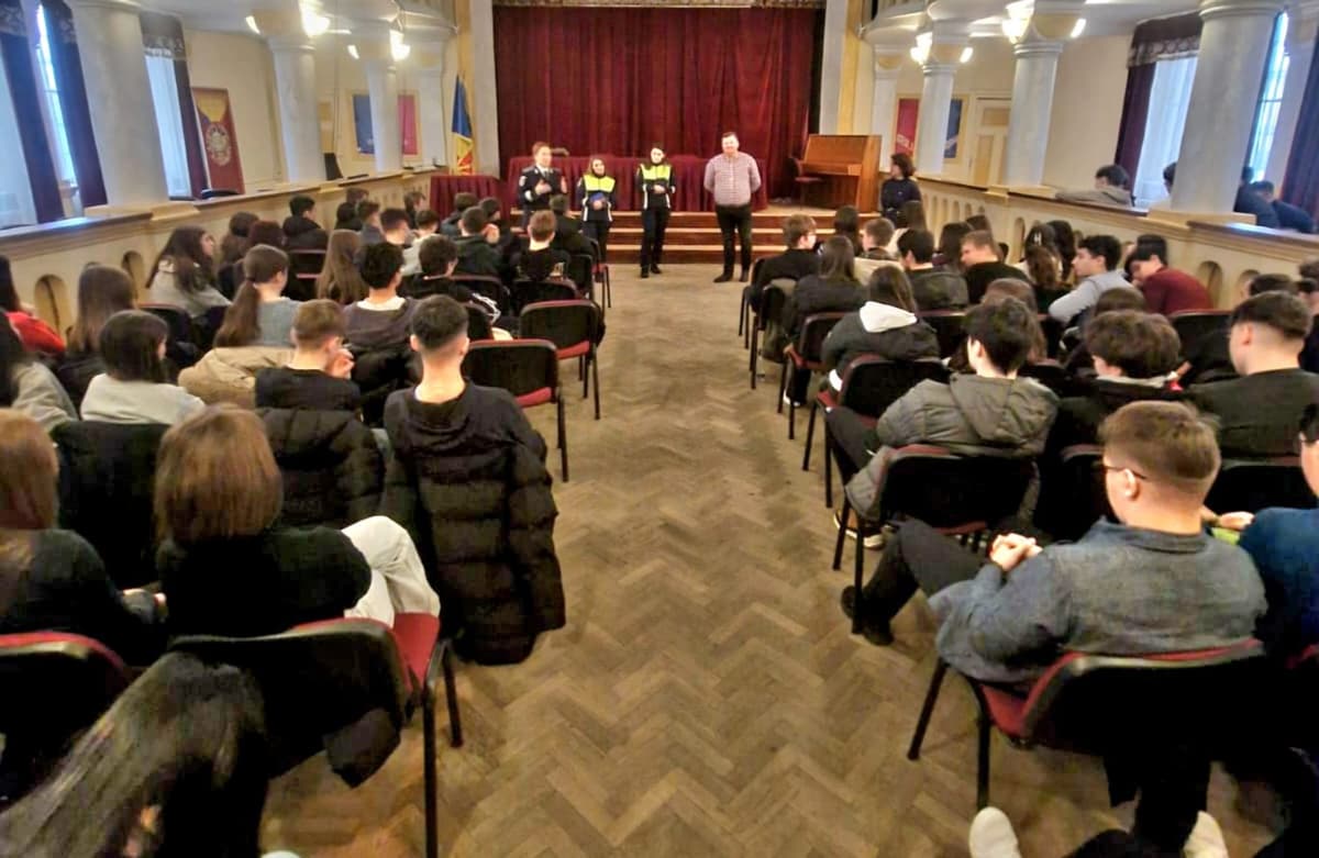 IPJ Botoșani: Parteneriat instituțional pentru prevenirea delincvenței juvenile