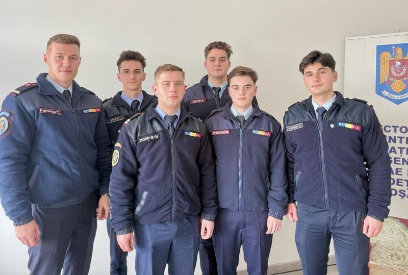 Studenți ai Academiei de Poliție – Facultatea de Pompieri, în stagiu de pregătire practică la ISU Botoșani