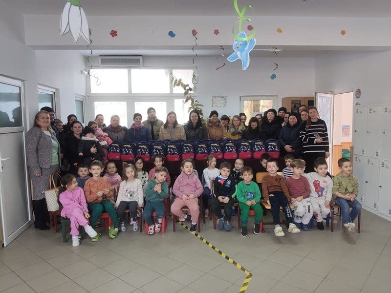 Un pas spre școală: Proiectul „Ghiozdănelul cu viitor” echipează preșcolarii din comuna Ibănești