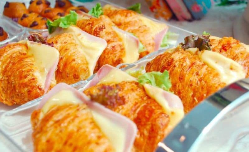 Mini croissante aperitiv