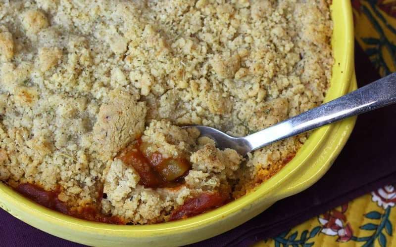 Tocană de legume crumble