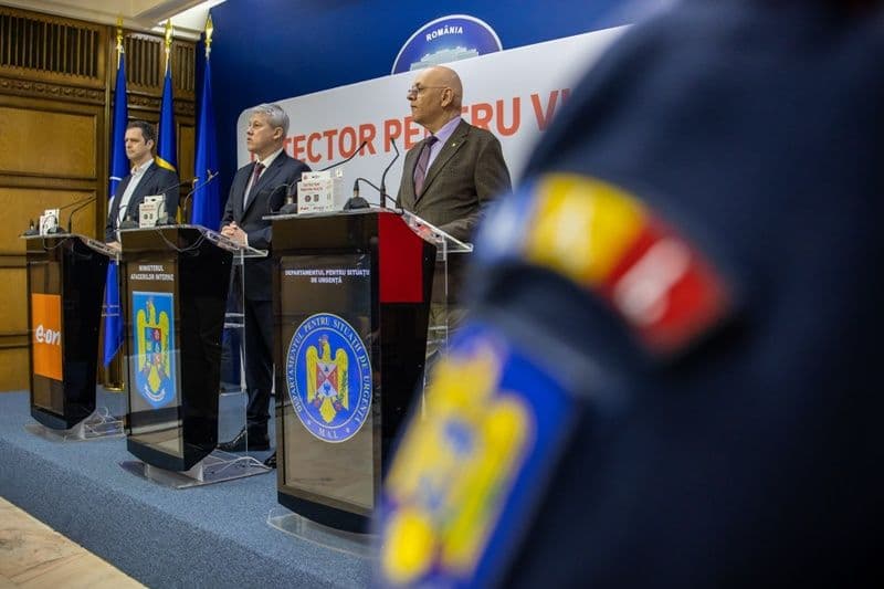 Prevenția salvează vieți: încă 10.000 de detectoare de fum și CO ajung la familiile din România