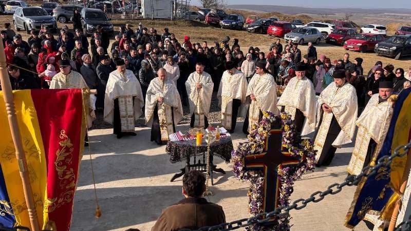 Ibănești: Taina Sfântului Maslu-Biserica și comunitatea unite în rugăciune! - FOTO