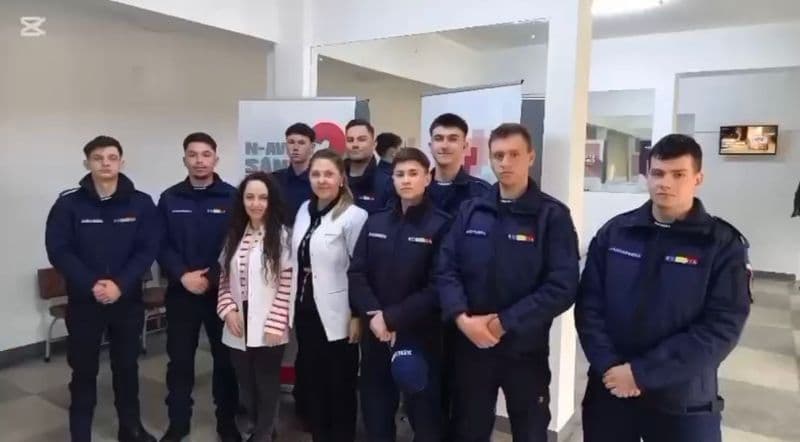 Jandarmii botoșăneni „donează viață" la Centrul de Transfuzie Sanguină Botoșani